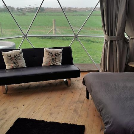 Lincoln Star Dome, Hot Tub, Bbq Apartment Langworth Bagian luar foto