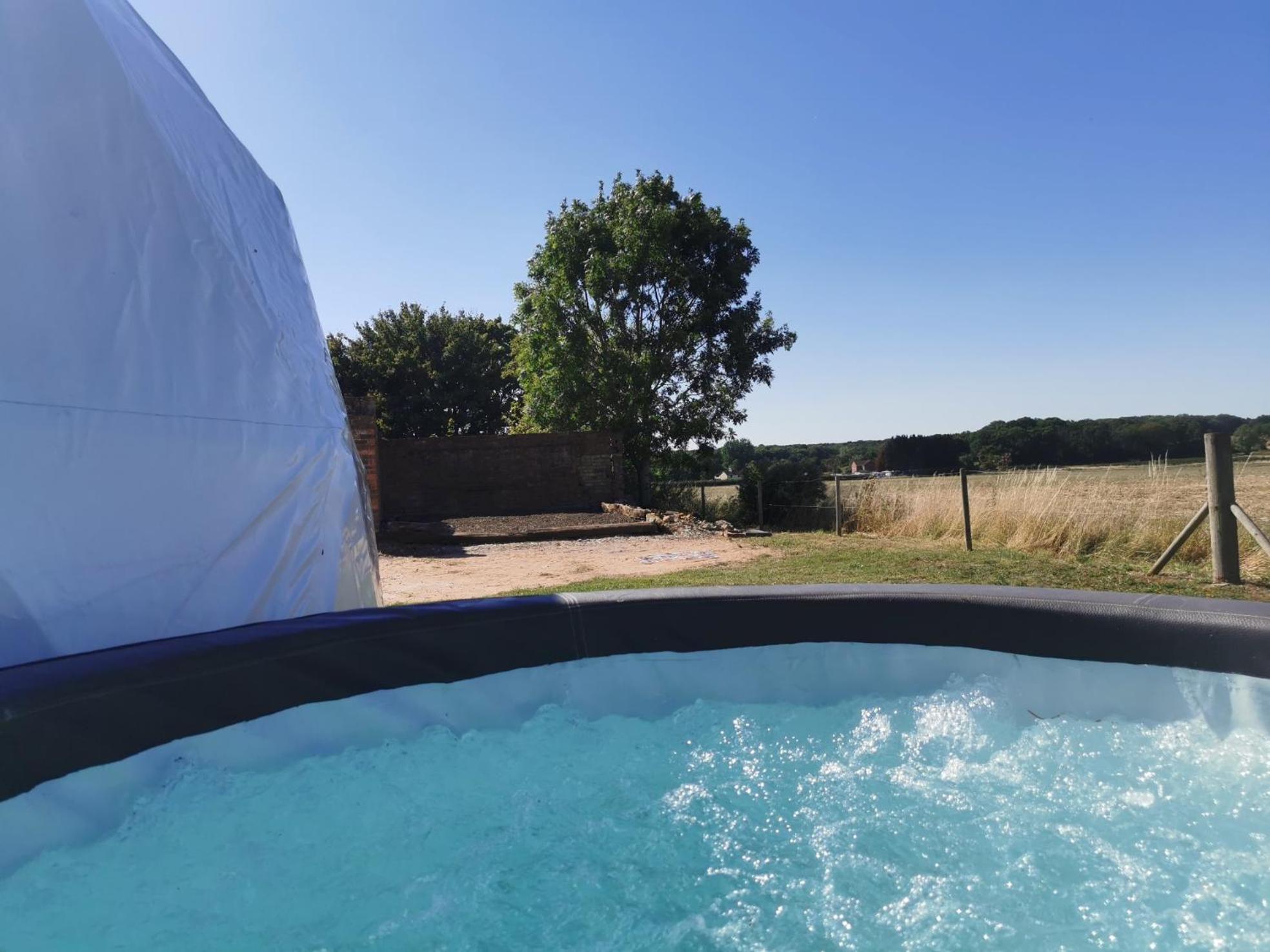 Lincoln Star Dome, Hot Tub, Bbq Apartment Langworth Bagian luar foto